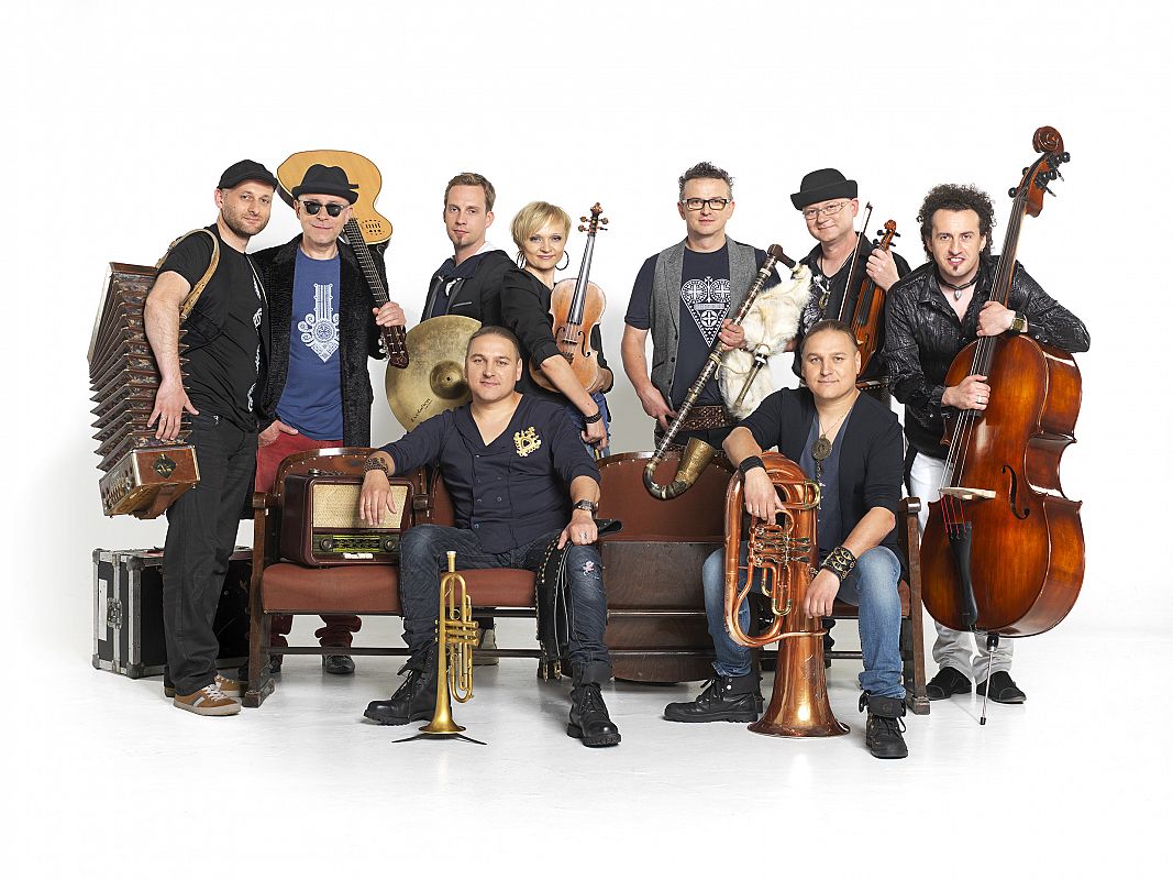 Grafika #0: Golec Uorkiestra - 16 lipca w Charbrowie (Dni Gminy Wicko)