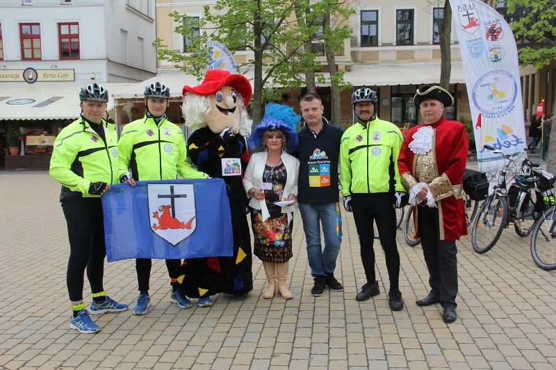 Grafika #0: RELACJA Z RAJDU ROWEROWEGO - DZIEŃ 4 - MIŁE POWITANIE W MIKOŁAJKACH