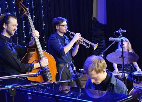 Grafika 11: Koncert zespołu PESH - relacja zdjęciowa