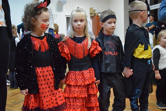 Grafika #5: Bal Andrzejkowy dla dzieci (25.11.2022r.) - galeria zdjęciowa