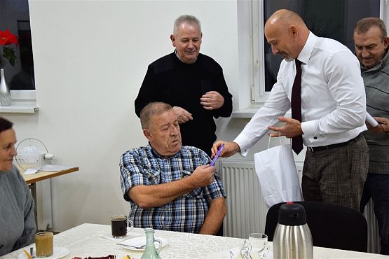 Grafika #9: Podsumowanie karcianej Baśki.