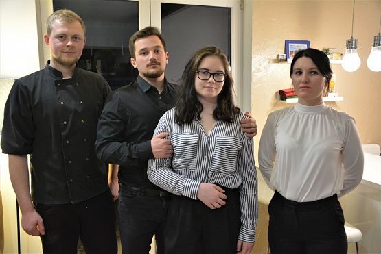 Grafika #12: Odwiedziny u Alicji i Oskara - laureatów konkursu walentynkowego Miłość niejedno ma imię