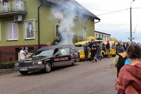 Grafika #6: Parada Czarownic 2019