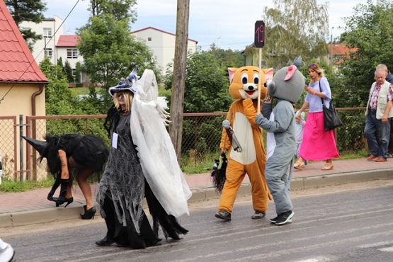 Grafika #43: Parada Czarownic 2019