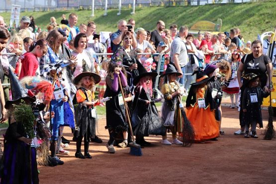 Grafika #81: Parada Czarownic 2019