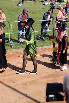 Grafika #129: Parada Czarownic 2019