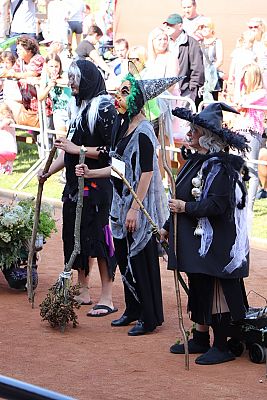 Grafika #134: Parada Czarownic 2019