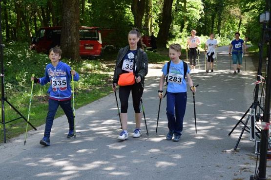 Grafika #98: V Rajd Nordic Walking- relacja zdjęciowa